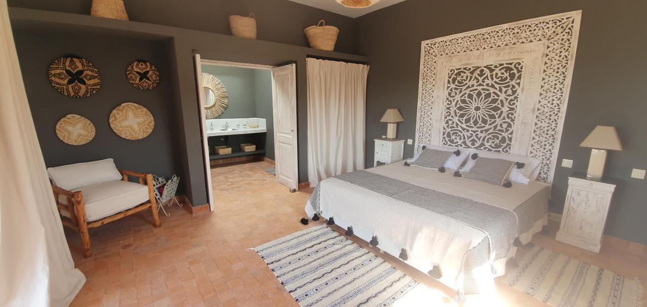 Le Clos De La Roussiere เอสเซาอิรา ภายนอก รูปภาพ